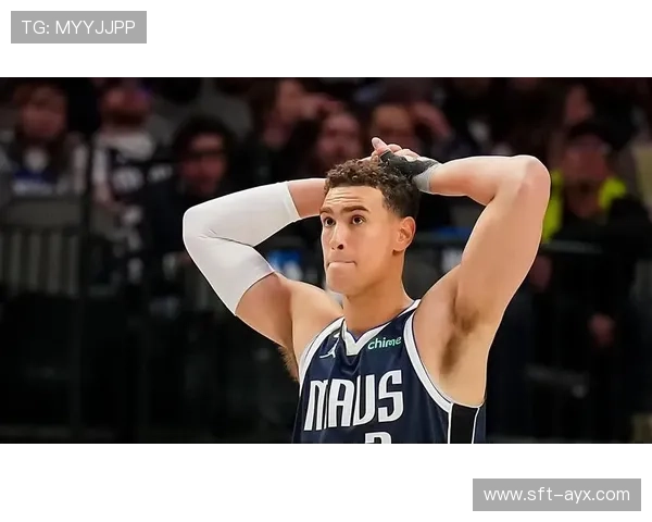 鲍威尔在加拿大骄傲游行上呼吁金融包容性与社会公平